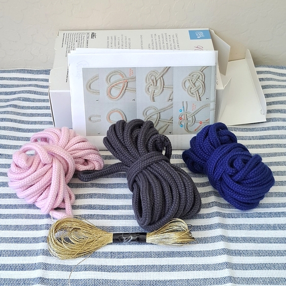 Professor Puzzle Handmade Hand Woven Necklace Crafting Kit- Open Box Pink Gold - Picture 5 of 10